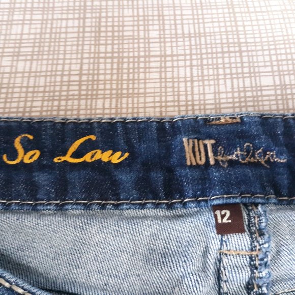 KUT from the Kloth Women's Kate Low Rise Crop Jeans Size 12 So Low Embroidered - Picture 7 of 15